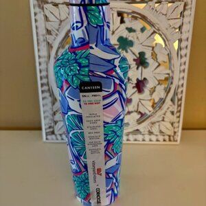 Vineyard Vines 25oz Corkcicle water bottle